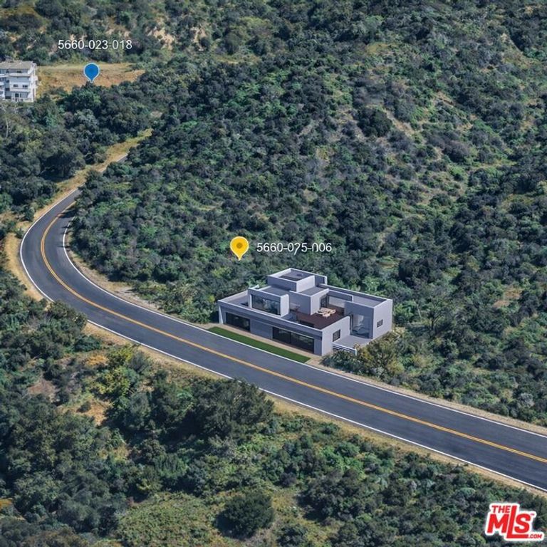 Image 1 of property listing at 56606 Greenwich Rd, Glendale, CA 91206