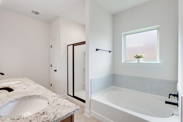 104 Elmwood Meadows Drive, Lafayette, LA 70506