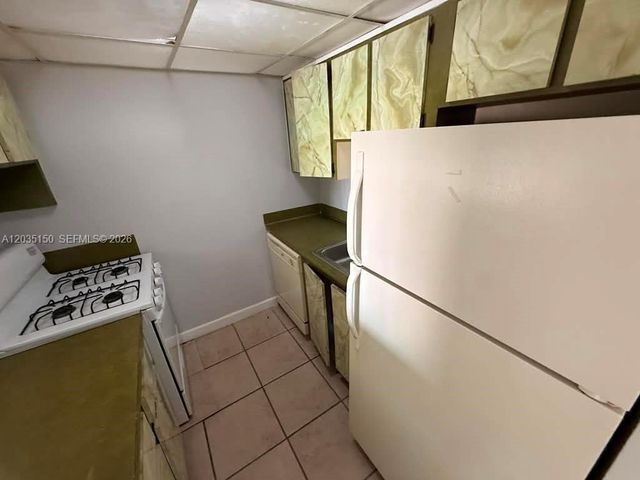 1255 W 53rd Street 204, Hialeah, FL 33012