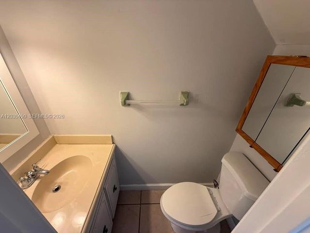 1255 W 53rd Street 204, Hialeah, FL 33012