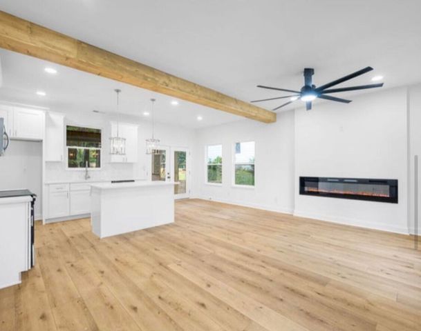 8112 Fallen Maple Drive, Chattanooga, TN 37421