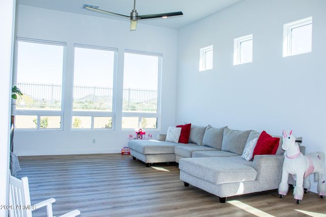 5828 E STAR VALLEY Street, Mesa, AZ 85215