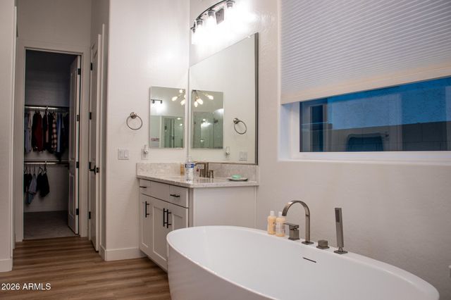 5828 E STAR VALLEY Street, Mesa, AZ 85215