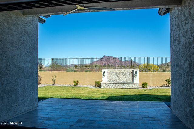 5828 E STAR VALLEY Street, Mesa, AZ 85215