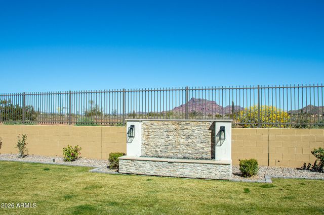 5828 E STAR VALLEY Street, Mesa, AZ 85215