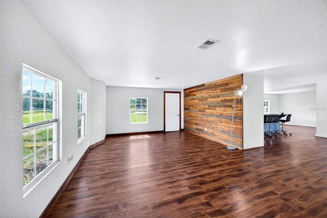 4162 LAUGHLIN ROAD, Mount Dora, FL 32757