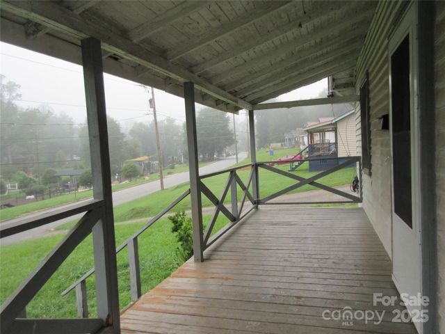 324 N Cleghorn Street, Rutherfordton, NC 28139