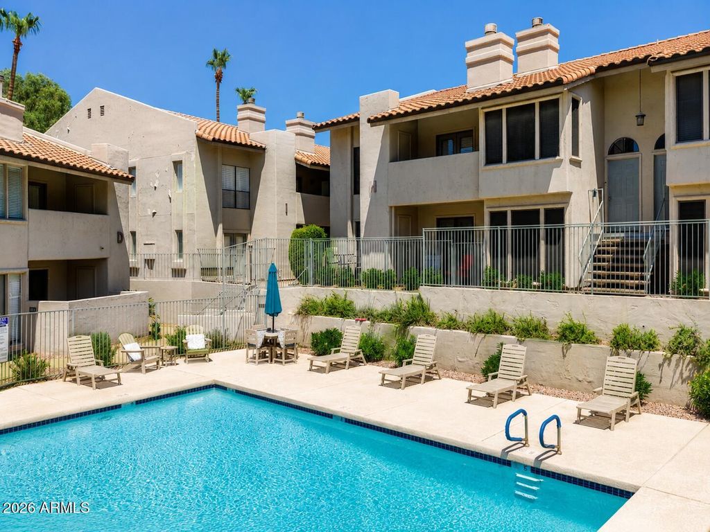 1840 E MORTEN Avenue 231, Phoenix, AZ 85020 — exterior