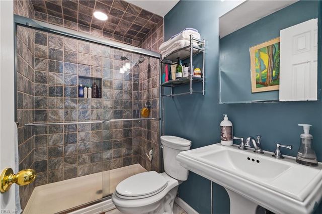 606 26th ST, Virginia Beach, VA 23451