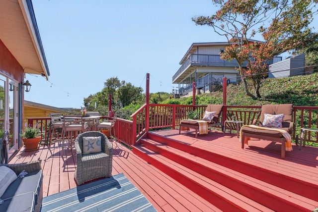 261 Aptos Beach Drive, Aptos, CA 95003