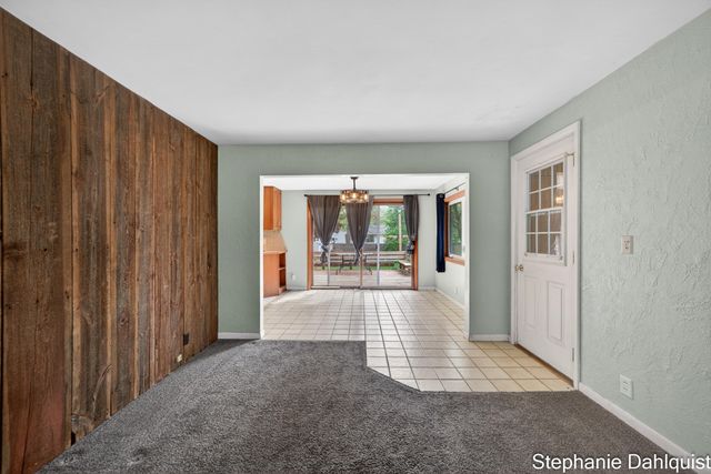 1490 Sunview Street, Muskegon, MI 49445