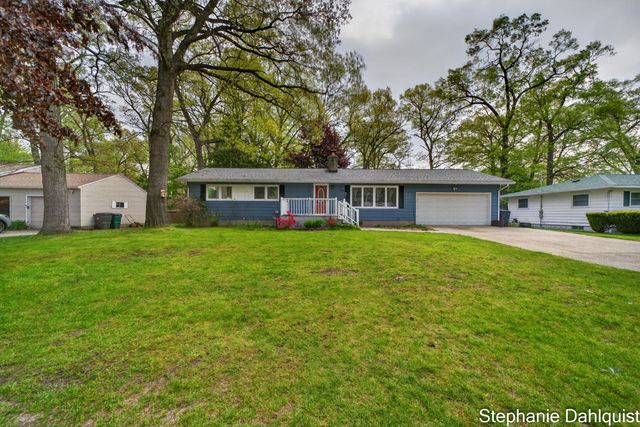 1490 Sunview Street, Muskegon, MI 49445