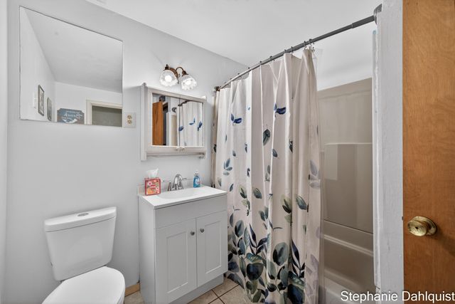 1490 Sunview Street, Muskegon, MI 49445