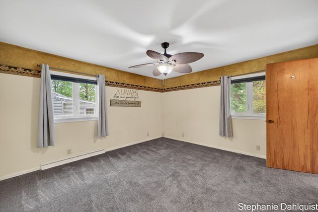 1490 Sunview Street, Muskegon, MI 49445