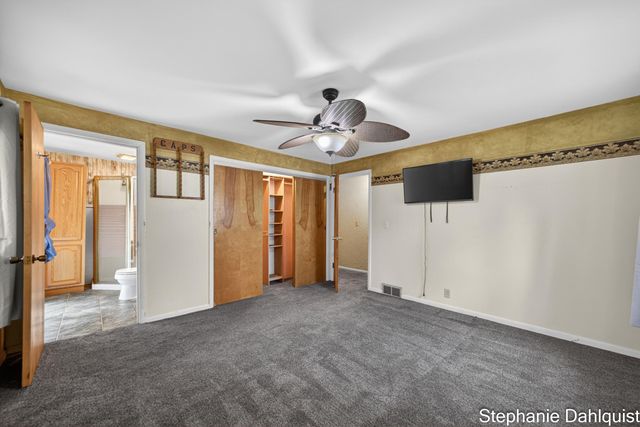1490 Sunview Street, Muskegon, MI 49445