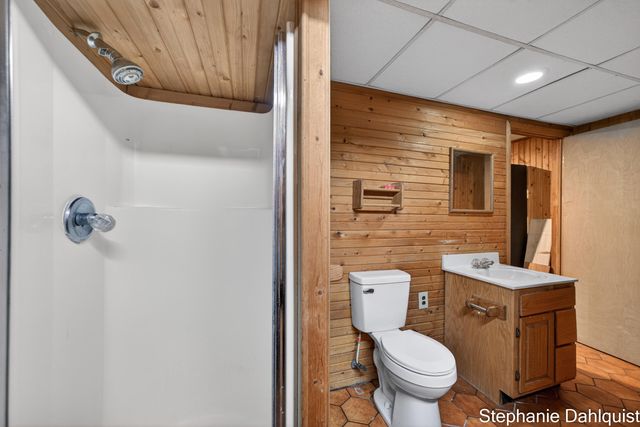 1490 Sunview Street, Muskegon, MI 49445