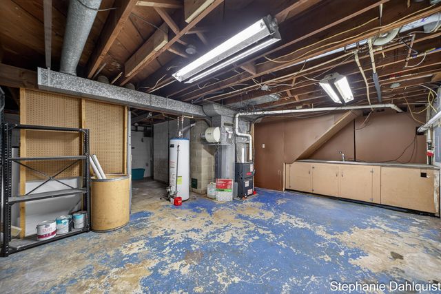 1490 Sunview Street, Muskegon, MI 49445
