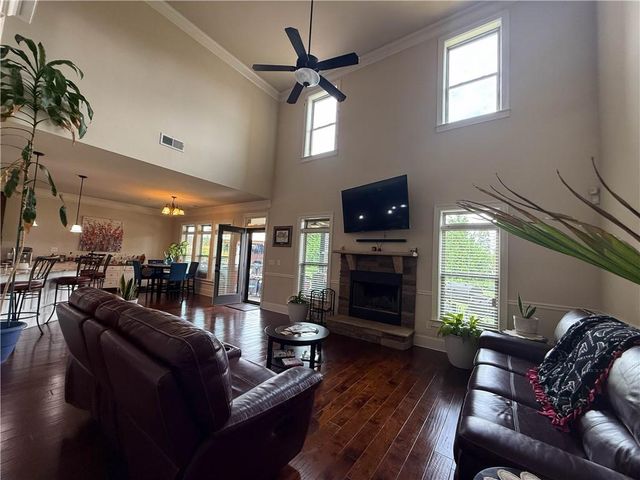 5626 Casa Blanca Lane, Atlanta, GA 30331