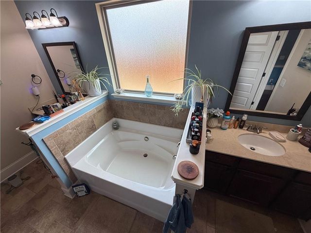5626 Casa Blanca Lane, Atlanta, GA 30331