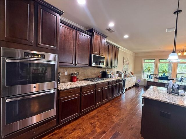 5626 Casa Blanca Lane, Atlanta, GA 30331