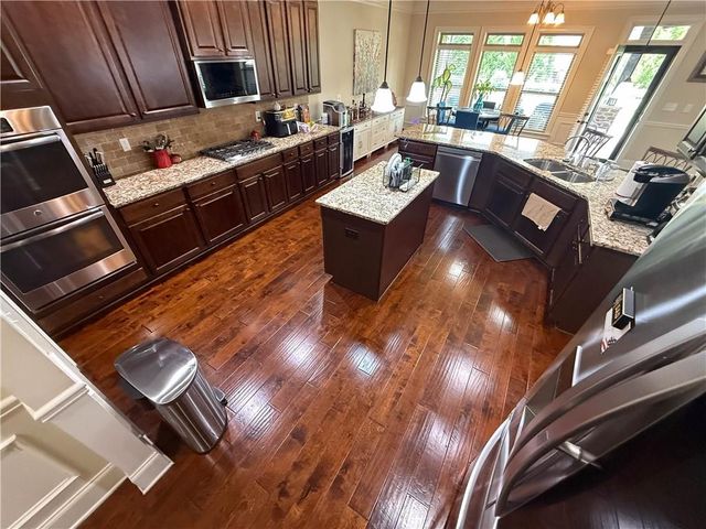 5626 Casa Blanca Lane, Atlanta, GA 30331