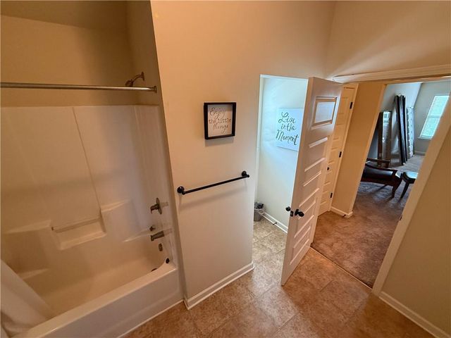 5626 Casa Blanca Lane, Atlanta, GA 30331