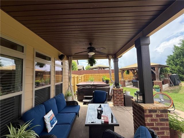 5626 Casa Blanca Lane, Atlanta, GA 30331