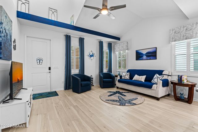 215 Hang Loose Way, Daytona Beach, FL 32124