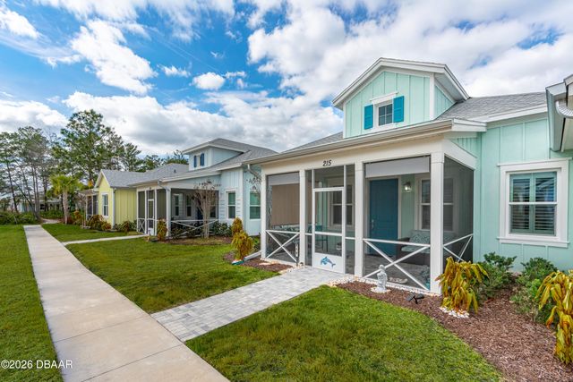 215 Hang Loose Way, Daytona Beach, FL 32124