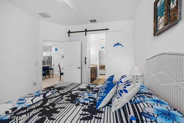 215 Hang Loose Way, Daytona Beach, FL 32124