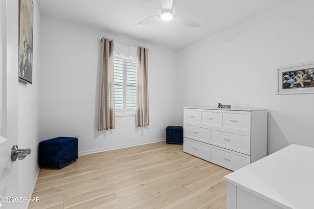 215 Hang Loose Way, Daytona Beach, FL 32124