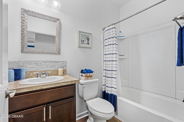 215 Hang Loose Way, Daytona Beach, FL 32124