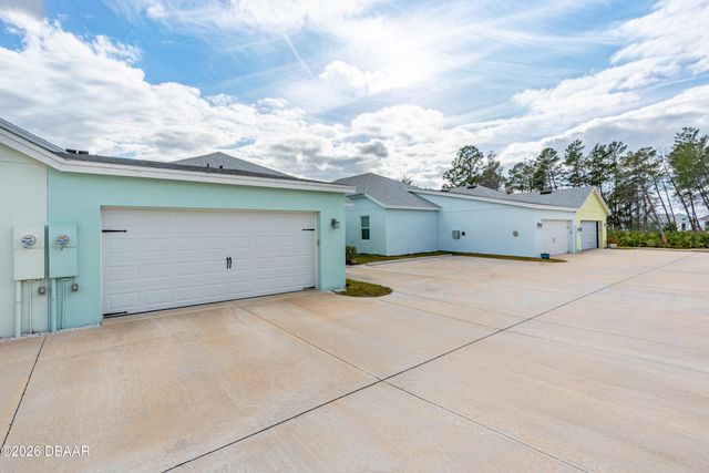 215 Hang Loose Way, Daytona Beach, FL 32124