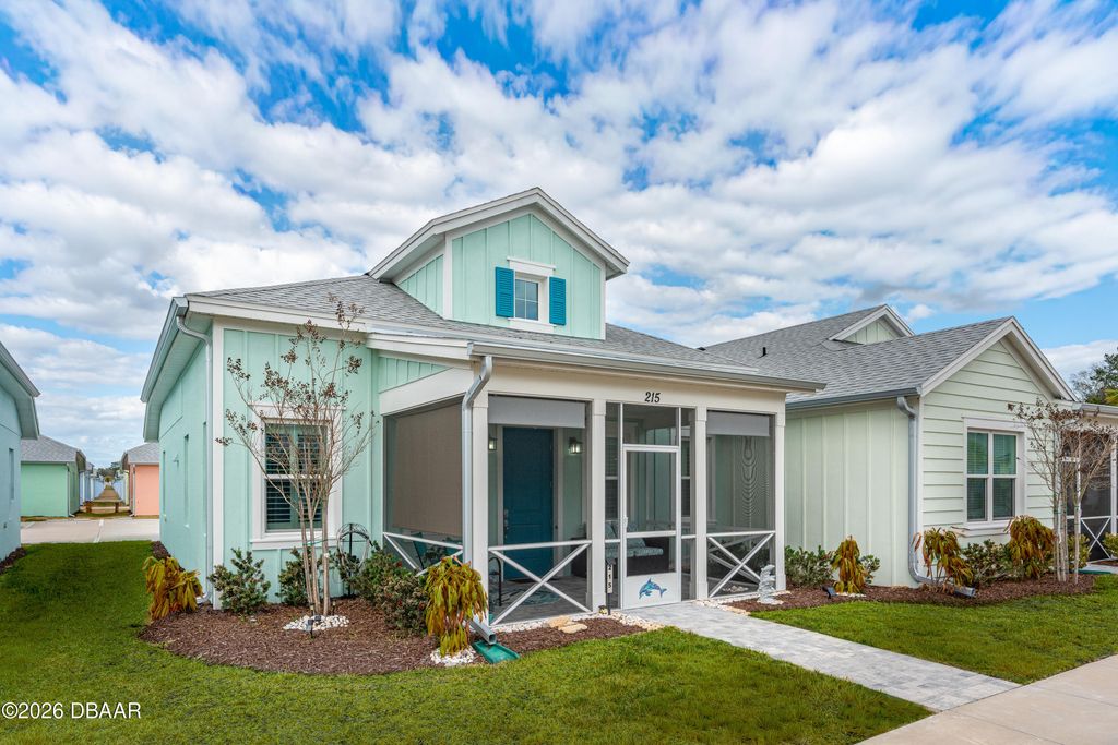 215 Hang Loose Way, Daytona Beach, FL 32124