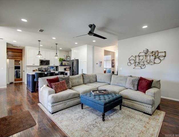 121 White Eagle, Hot Springs, AR 71913