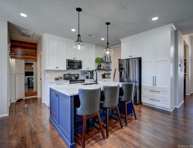 121 White Eagle, Hot Springs, AR 71913