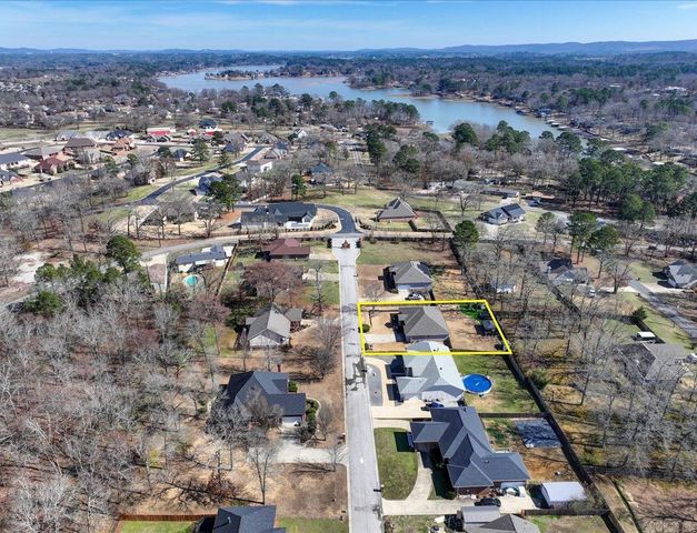 121 White Eagle, Hot Springs, AR 71913