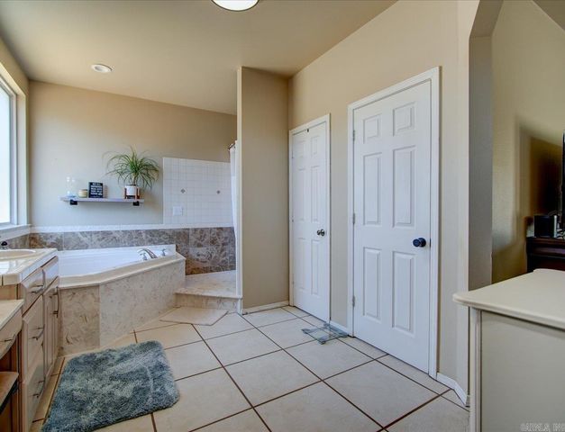 121 White Eagle, Hot Springs, AR 71913