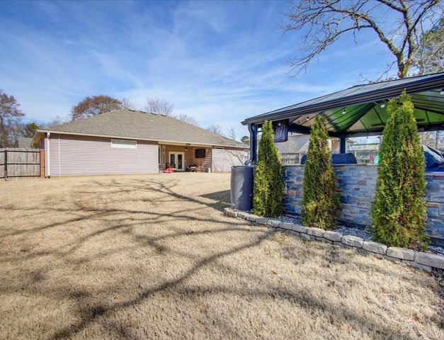 121 White Eagle, Hot Springs, AR 71913