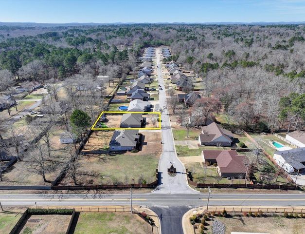 121 White Eagle, Hot Springs, AR 71913