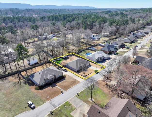 121 White Eagle, Hot Springs, AR 71913