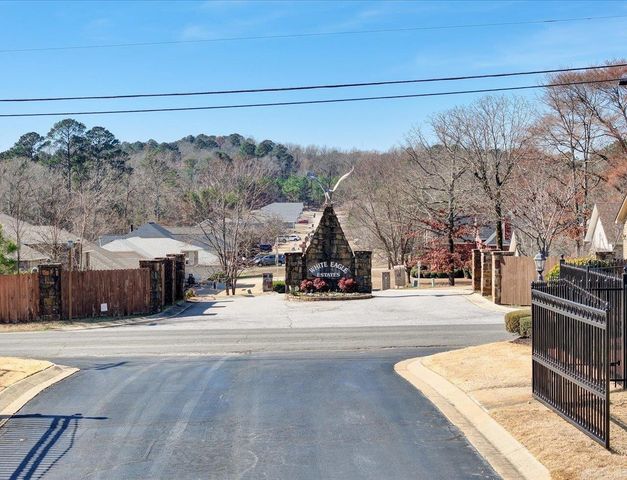 121 White Eagle, Hot Springs, AR 71913