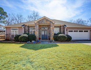 121 White Eagle, Hot Springs, AR 71913