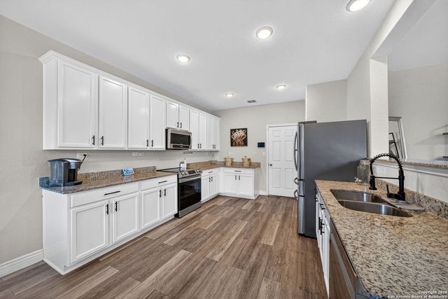 10335 Dunlap, San Antonio, TX 78252