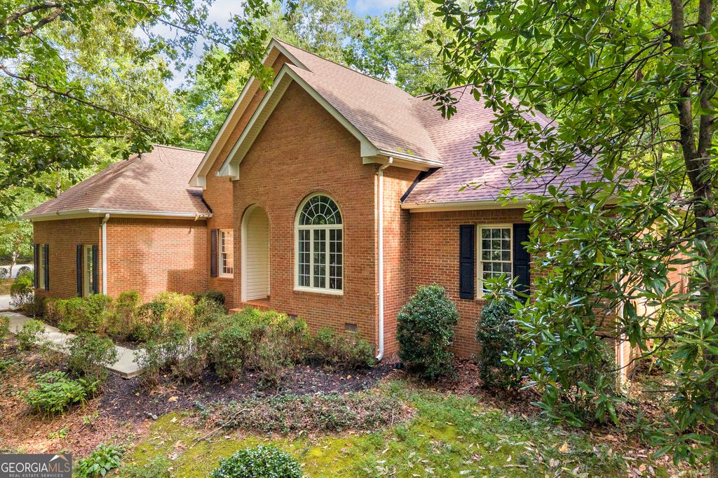 122 Grand Oaks Drive, Clarkesville, GA 30523