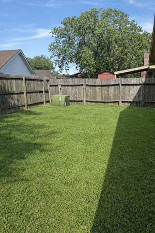 6111 Irish Hill Drive, Houston, TX 77053