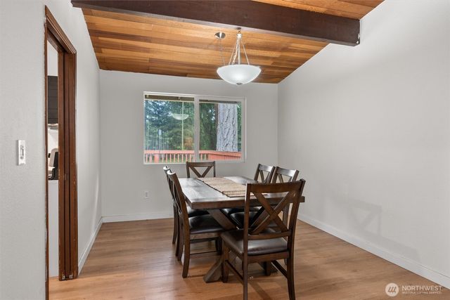 18624 59th Street E, Lake Tapps, WA 98391