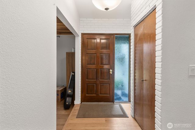 18624 59th Street E, Lake Tapps, WA 98391