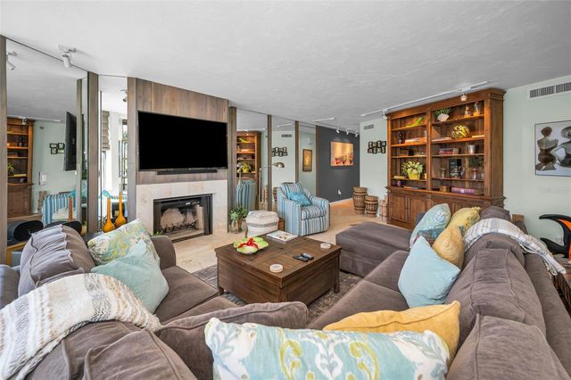 1660 GULF BOULEVARD 208, Clearwater Beach, FL 33767
