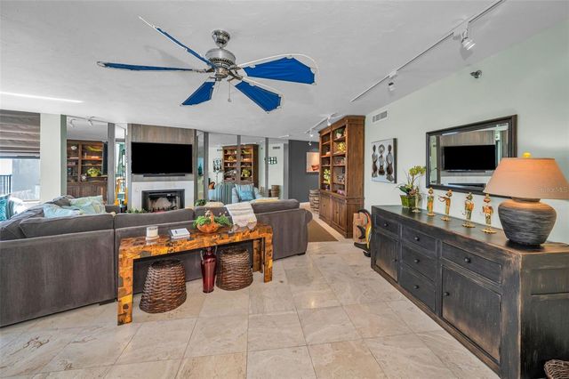 1660 GULF BOULEVARD 208, Clearwater Beach, FL 33767